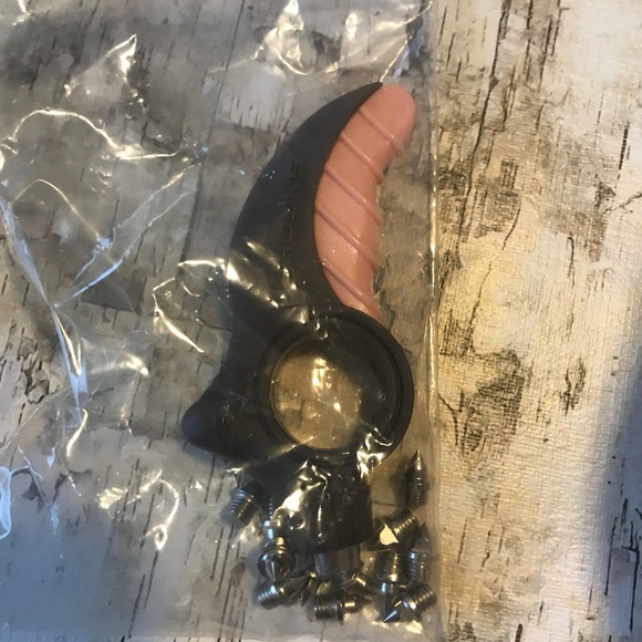 Brooks track & field spikes - Picture 4 of 6